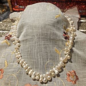Pearl necklace vintage